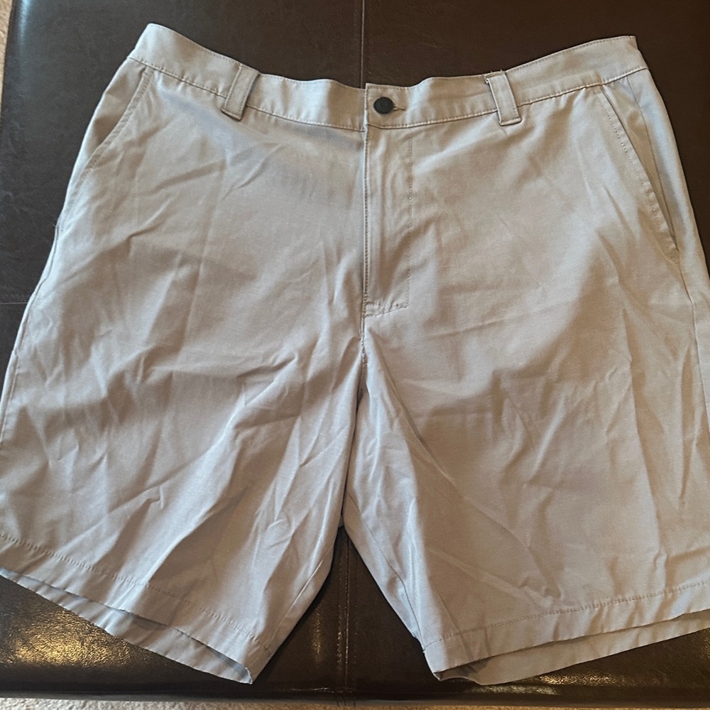 Men's Banana Republic Classic Gray Shorts